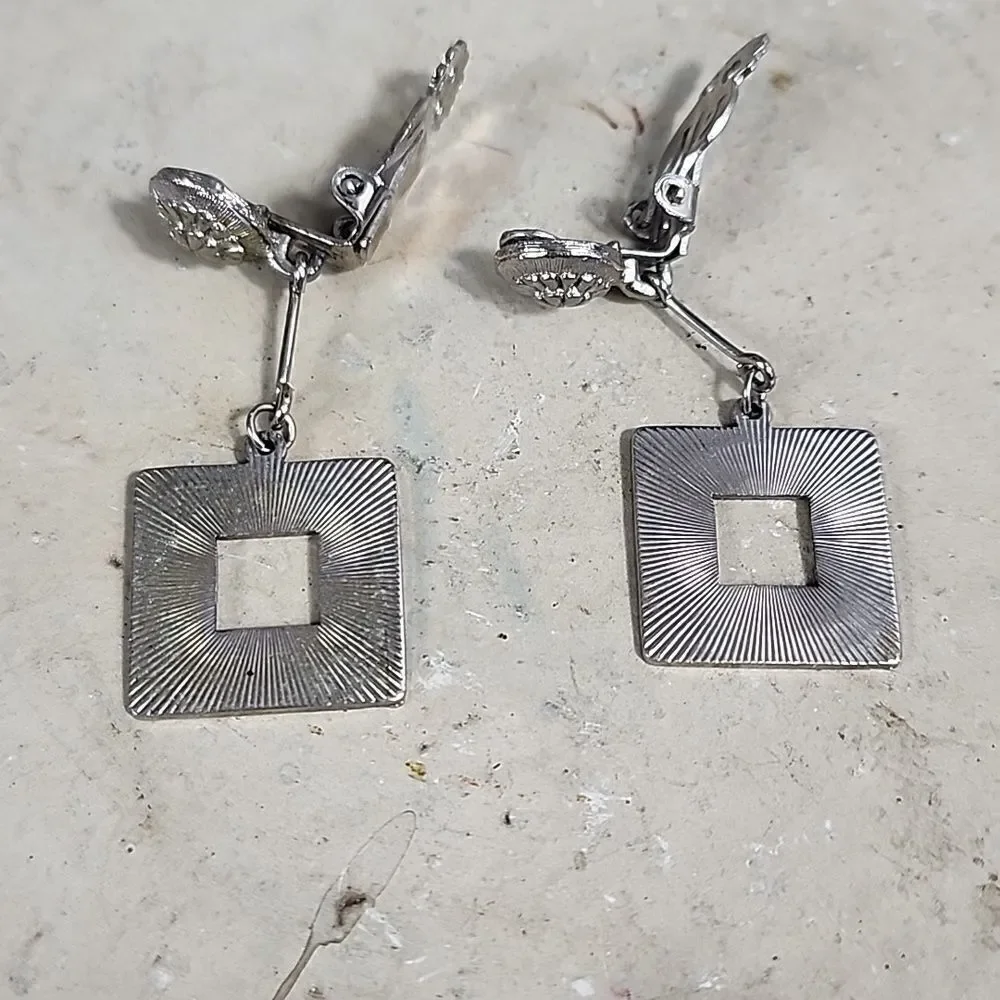 Funky Vintage Earrings Clip~on